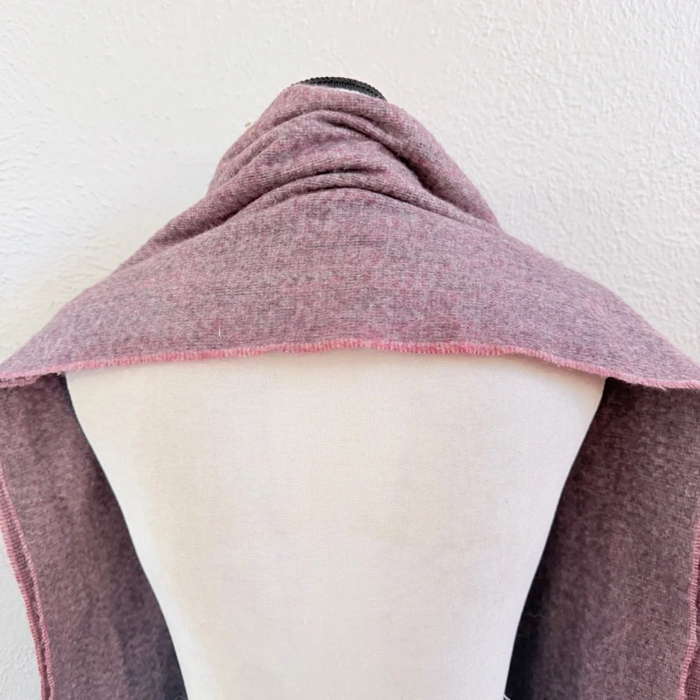 Cashmere brand wide purplish fringe scarf